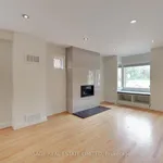 Rent 3 bedroom house of 255 m² in Toronto (Mount Pleasant East)