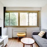 Rent 1 bedroom apartment of 31 m² in paris