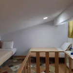 Rent 2 bedroom apartment in Porto