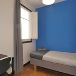 Rent 3 bedroom apartment in Barcelona