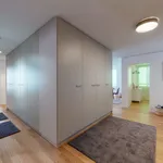 Miete 4 Schlafzimmer wohnung von 130 m² in La Chaux-de-Fonds