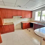 Rent 3 bedroom house of 285 m² in Dubai