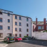 Rent 3 bedroom apartment in Edinburgh