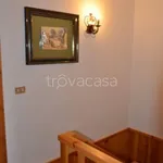 Rent 4 bedroom house of 120 m² in Rocca di Mezzo