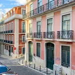 Rent 2 bedroom apartment of 50 m² in lisbon