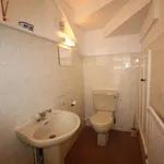 Rent 5 bedroom house in South East England