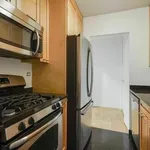 Rent 2 bedroom apartment in Manhattan