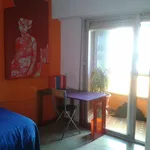 Rent 4 bedroom apartment in Valencia