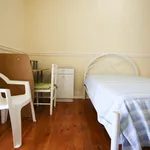 Rent 4 bedroom apartment in Lisbon