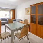 Rent a room of 100 m² in valencia