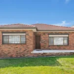 Rent 3 bedroom house in Lake Illawarra