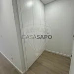 Rent 2 bedroom apartment of 95 m² in Amadora