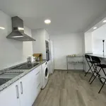 Rent 4 bedroom apartment of 45 m² in Valencia