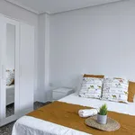 Rent a room of 125 m² in valencia