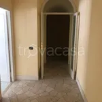 Affitto 5 camera appartamento di 140 m² in Terni