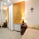 Rent a room of 80 m² in madrid