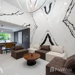 Rent 6 bedroom house of 400 m² in Bangkok