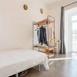 Rent a room in lisbon