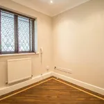 Rent 3 bedroom house in Esher