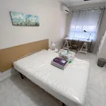 Rent 4 bedroom apartment in Valencia