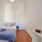 Rent 11 bedroom apartment in Lisbon