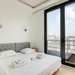 Rent 3 bedroom apartment of 92 m² in paris