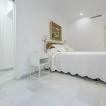 Rent 3 bedroom apartment of 127 m² in Valencia