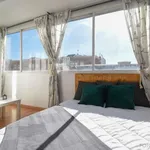 Rent a room of 160 m² in madrid