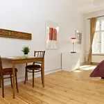 Rent 3 bedroom apartment of 97 m² in Berlin