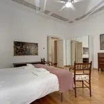 Rent 7 bedroom apartment of 120 m² in Florence