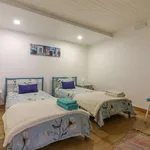 Rent 1 bedroom apartment of 50 m² in lisbon