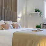 Rent 4 bedroom apartment in Valencia