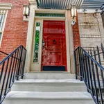 Rent 2 bedroom house in Manhattan