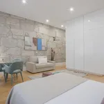 Rent 1 bedroom apartment of 40 m² in Porto