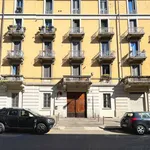 Rent 2 bedroom apartment of 45 m² in Milano