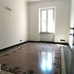 Rent 5 bedroom apartment of 110 m² in Genoa