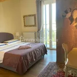 Rent 1 bedroom apartment of 50 m² in Florence