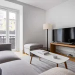 Rent 2 bedroom apartment of 990 m² in Lisbon