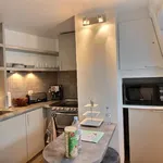 Appartement de 480 m² avec 2 chambre(s) en location à Paris