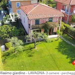 Rent 4 bedroom house of 160 m² in Lavagna