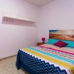 Alquilar 4 dormitorio apartamento en Granada