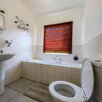 Rent 2 bedroom house in Roodepoort