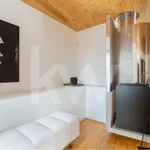 Rent 4 bedroom house of 313 m² in Almada