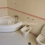 Rent 2 bedroom apartment of 90 m² in Andria