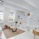 Appartement de 431 m² avec 1 chambre(s) en location à Paris