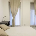 Rent a room of 130 m² in milan