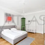 Pronajměte si 3 ložnic/e byt o rozloze 85 m² v Prague