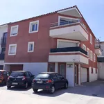 Appartement de 393 m² avec 2 chambre(s) en location à Perpignan