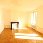 Appartement de 65 m² avec 3 chambre(s) en location à Ambert