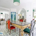 Rent 6 bedroom house of 320 m² in Rome